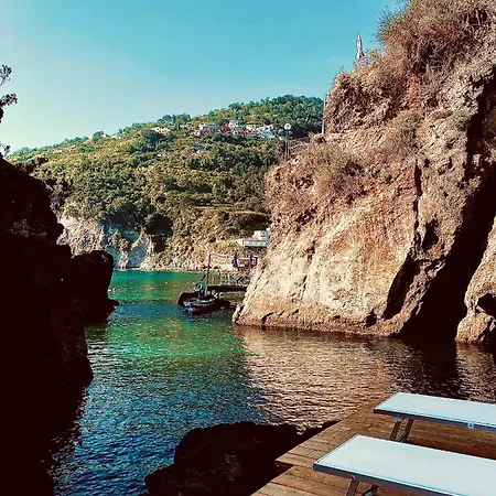 Hotel Delfini Ísquia