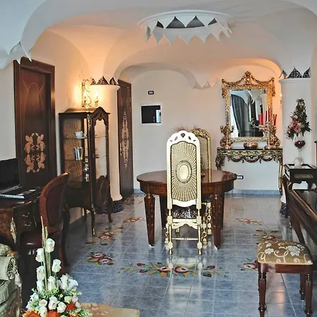 Delfini Ischia